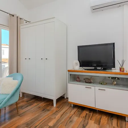 Nikolic Apartament Vir