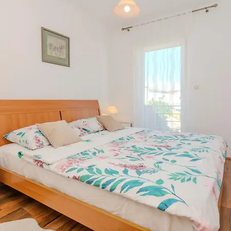 Apartament Nikolic Vir